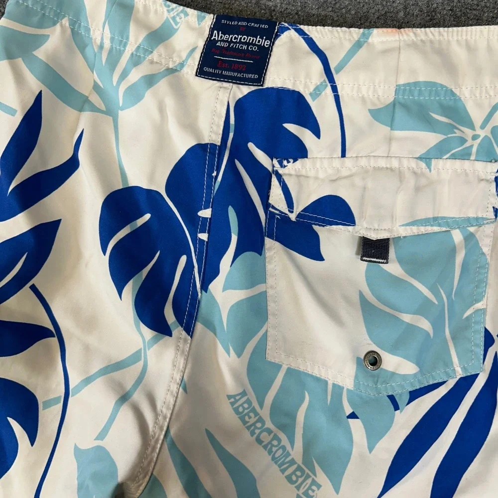 Abercrombie & Fitch Mens Blue Tropical Monstera Leaf Board Shorts Swim Trunks 32